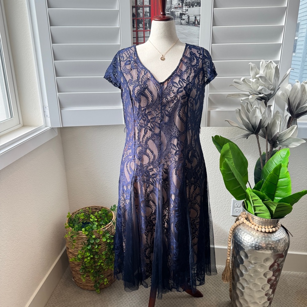 Cardalite Womens. Size 2x. Navy Lace Dress